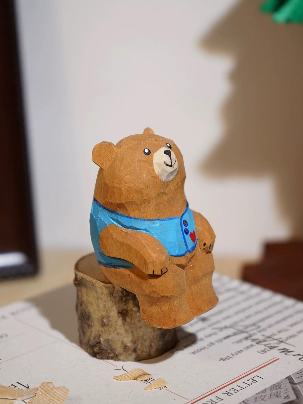 Hand Carved Wooden Bear Figurine, Mini Animal Sculpture, Desk Decor Ornament, Handmade Wood Art Gift for Friends, Kids