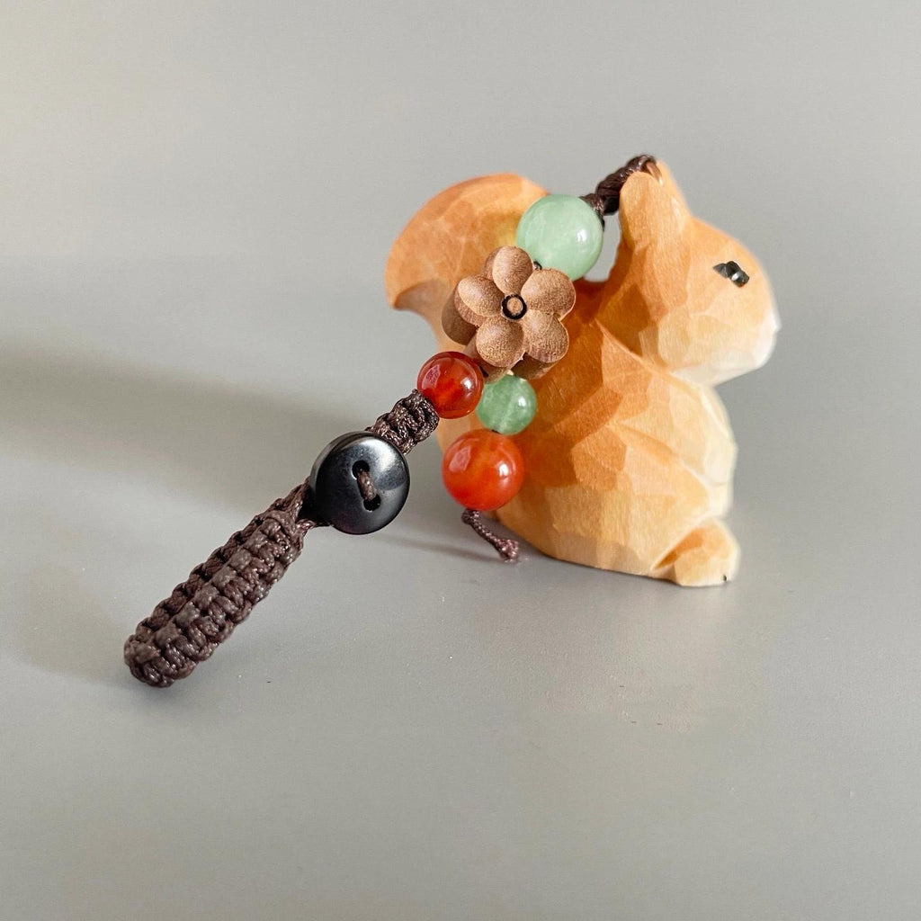Japanese Hand Carved Wooden Squirrel Keychain, Cute Animal Bag Charm, Handmade Wood Carving Pendant, Car Hanging Ornament, Gift Idea