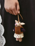 Mom&baby Handmade Wool Felt Pig Bag Charm, Cute Pig with piggy backpack Keychain, Needle Felt Animal Pendant, Soft Gift for Her