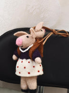 Mom&baby Handmade Wool Felt Pig Bag Charm, Cute Pig with piggy backpack Keychain, Needle Felt Animal Pendant, Soft Gift for Her