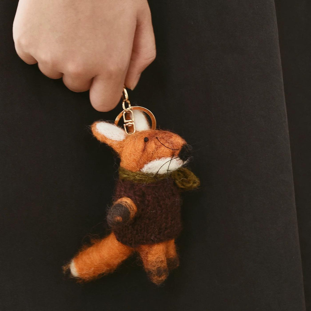Handmade Wool Felt Fox Keychain, Cute Animal Bag Charm with Scarf, Kawaii Fox Pendant, Handmade Gift, Fall Winter Accessory