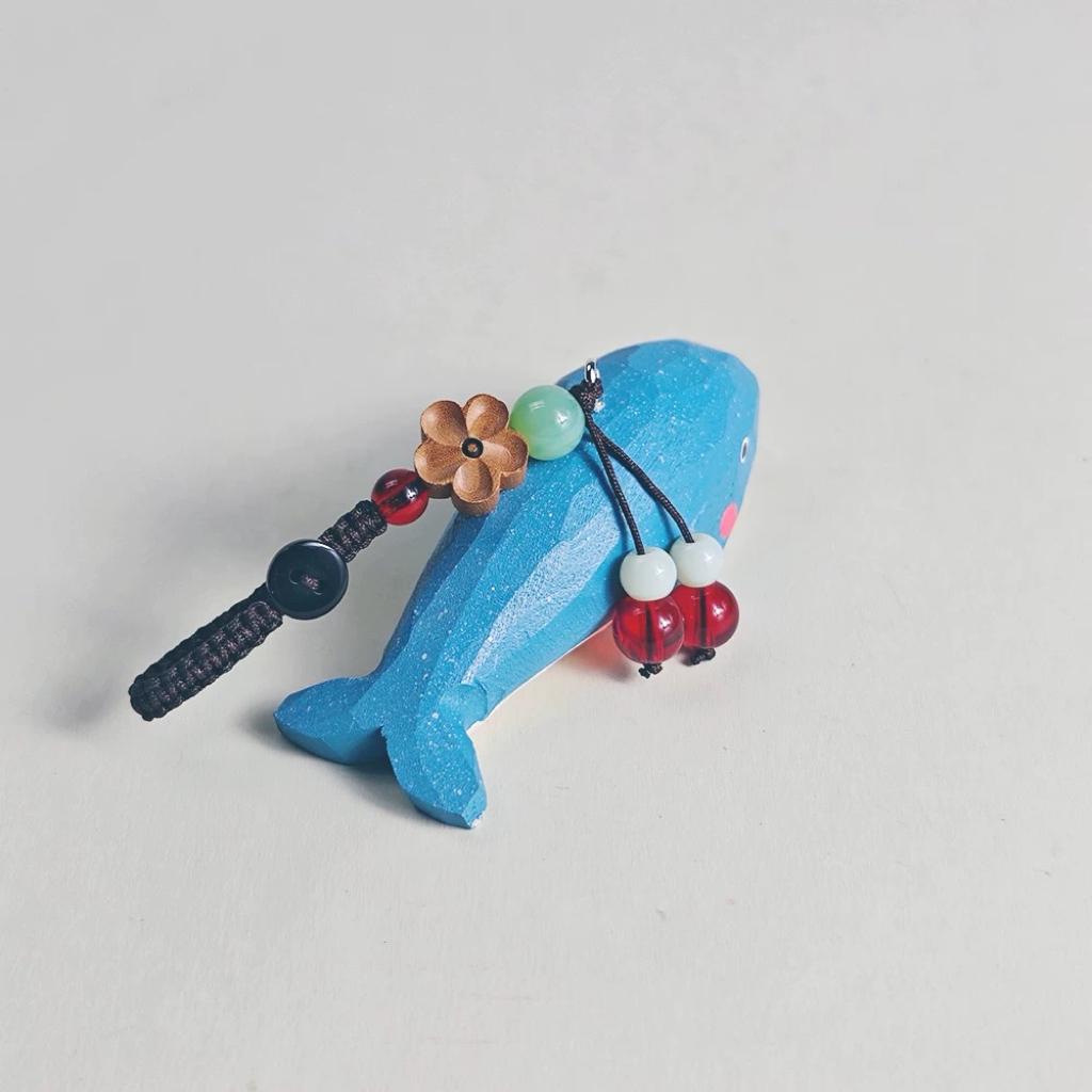 Japanese Handmade Wooden Blue Whale Keychain, Cute Whale Wood Carving Bag Charm, Kawaii Ocean Animal Pendant Key Chain, Gift for Her