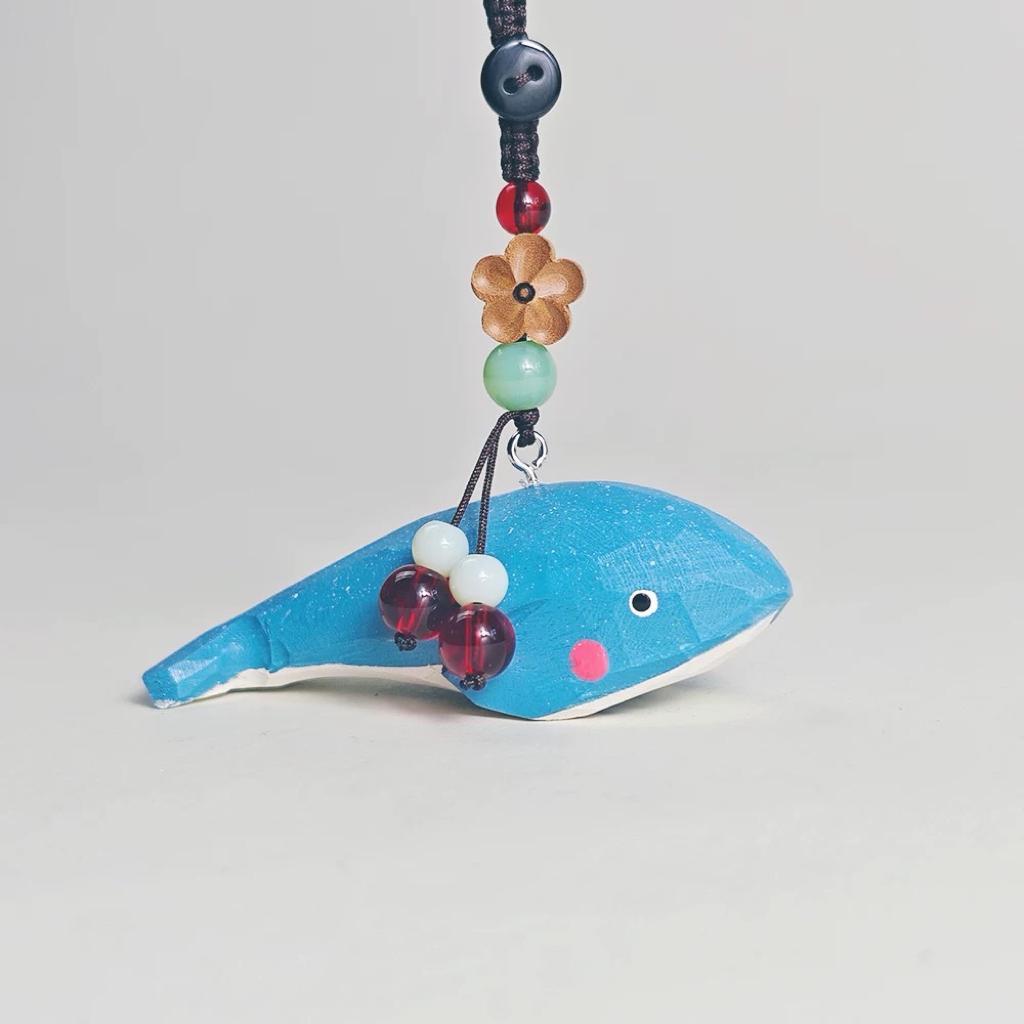 Japanese Handmade Wooden Blue Whale Keychain, Cute Whale Wood Carving Bag Charm, Kawaii Ocean Animal Pendant Key Chain, Gift for Her