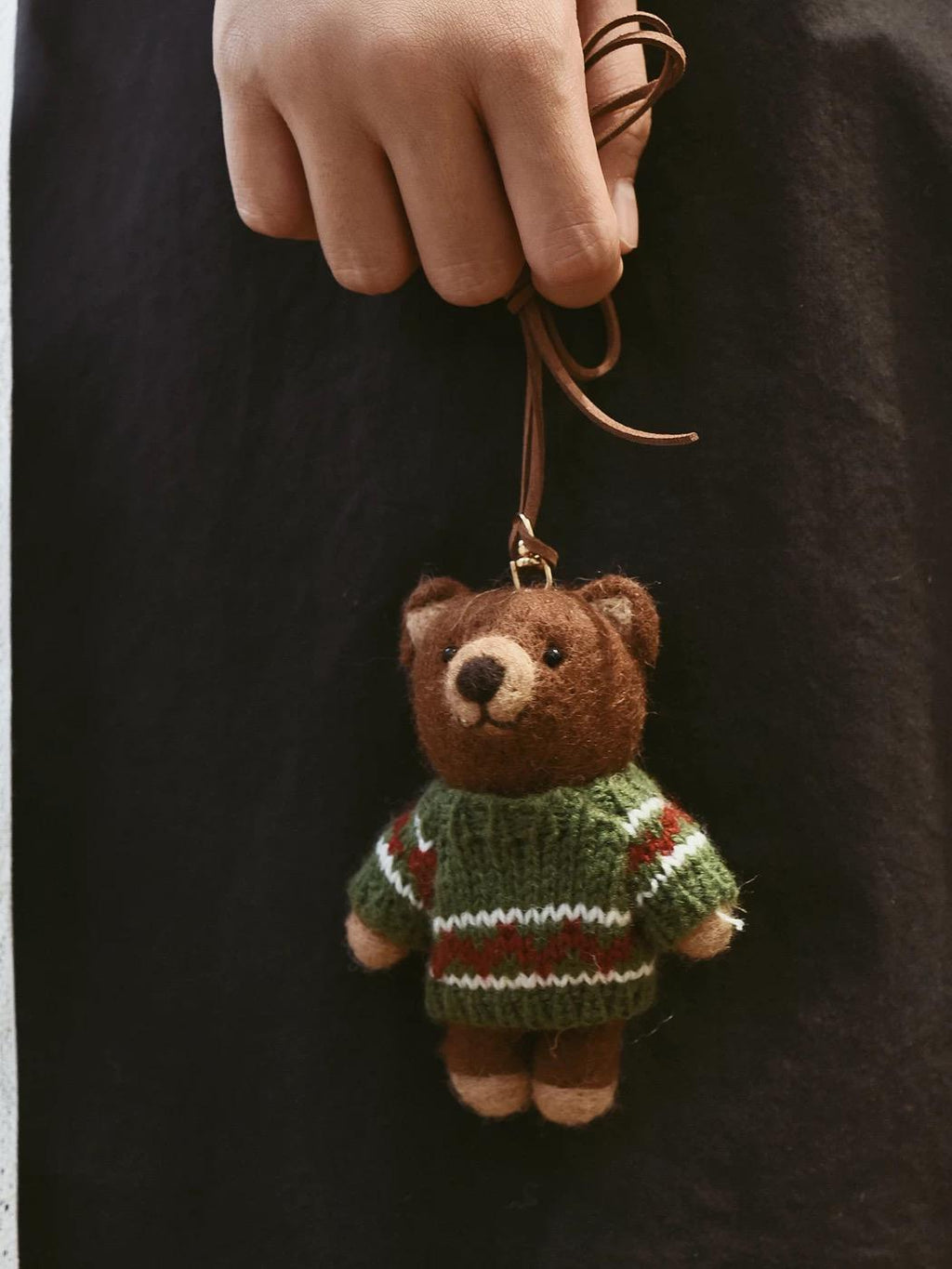 Handmade Felt Bear Keychain, Cute Teddy Bear Bag Charm with Vest or Sweater, Kawaii Animal Pendant, Cozy Gift for Her, Backpack Accessory
