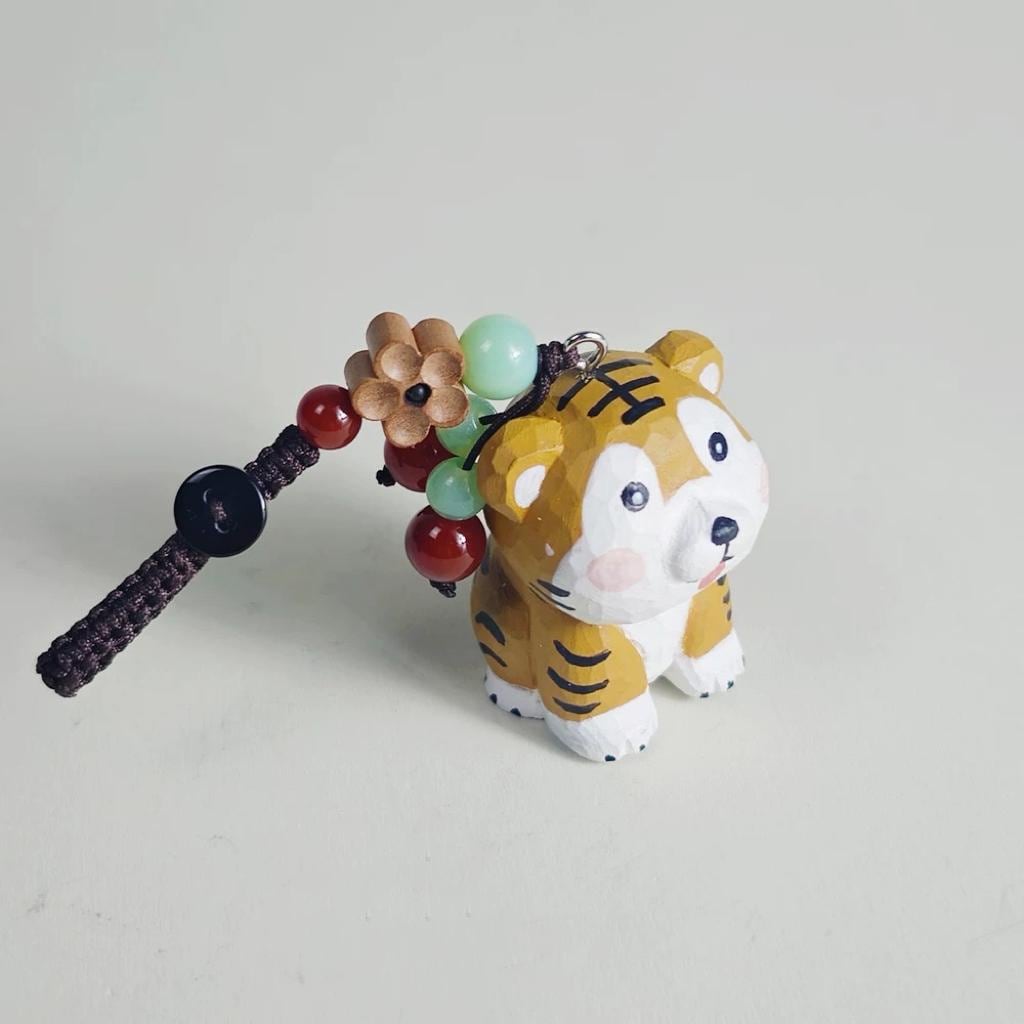 Japanese Style Hand Carved Wooden Tiger Keychain, Zodiac Tiger Charm, Cute Animal Pendant, Bag Charm, Key Ring, Handmade Wood Gift