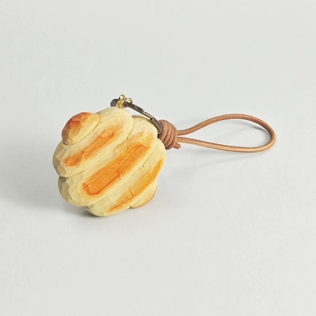 Japanese Style Butter Bread Wood Carving Keychain, Hand Carved Linden Wood Bread Charm, Cute Food Bag Charm, Wooden Bread Key Ring Gift