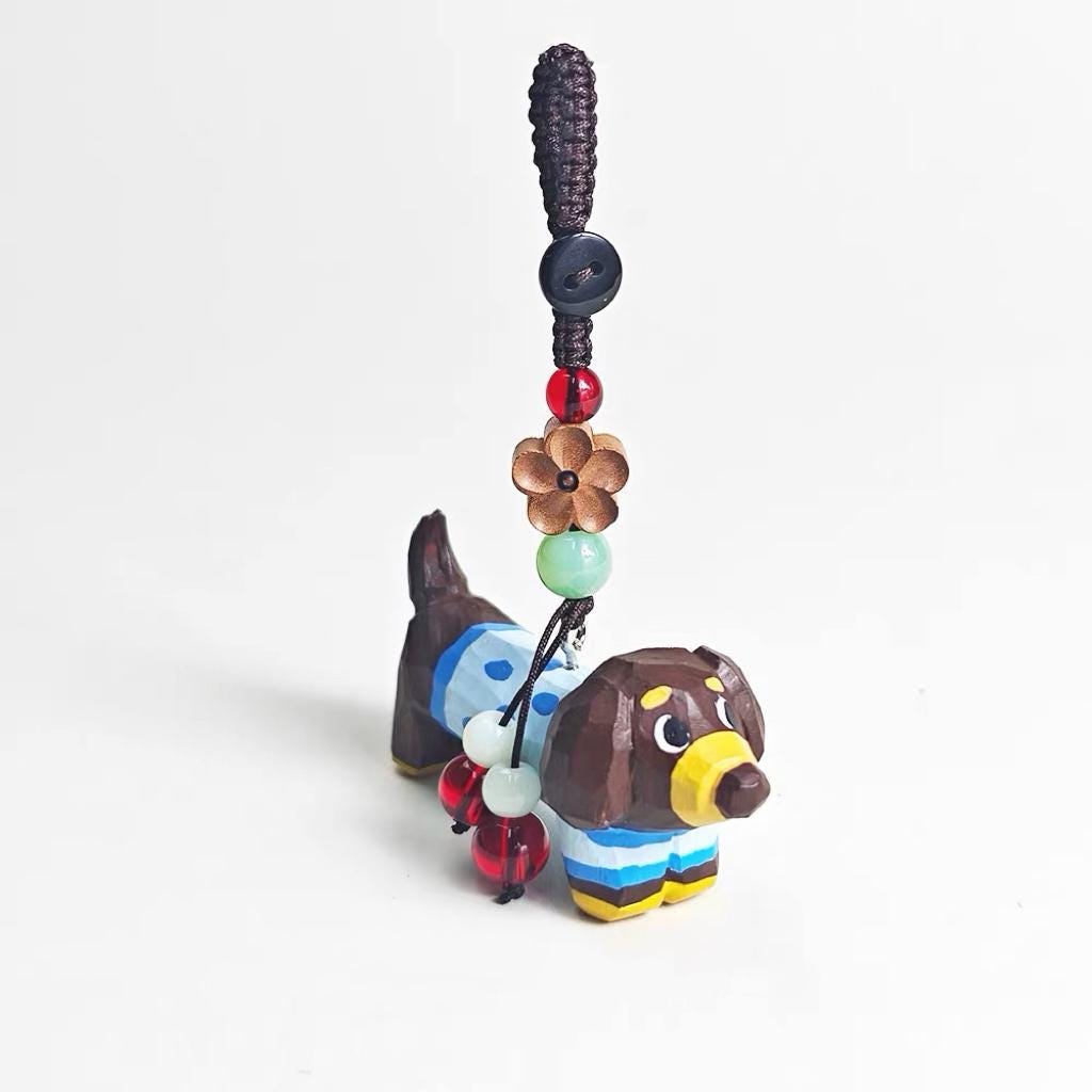 Japanese Style Wooden Dachshund Keychain Pendant, Hand Carved Sausage Dog Charm, Cute Bag Charm, Car Key Holder, Gift for Dog Lovers