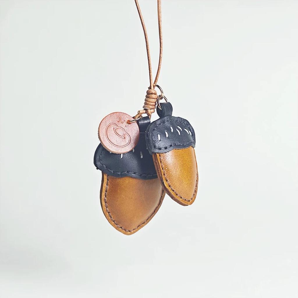 Leather Acorn Keychain Pendant, Handmade Bag Charm, Car Rear Mirror Hanging Ornament, Cute Nature Keyring, Aesthetic Gift for Her