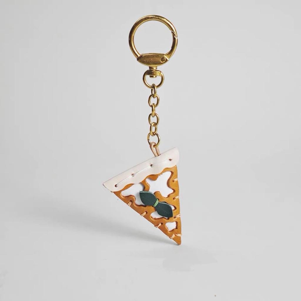 Japanese Pizza Slice Keychain, Handmade Leather Food Charm, Cute Bag Pendant, Mini Cheese Pizza Keyring, Gift for Food Lover Her Him
