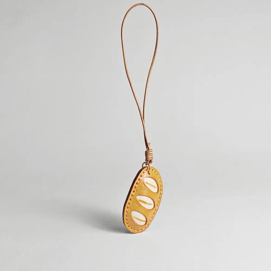 Leather Bread Keychain, French Baguette, Handmade Leather Bag Pendant, Cute Food Keyring, Car Rear Mirror Hanging Ornament, Gift for Her