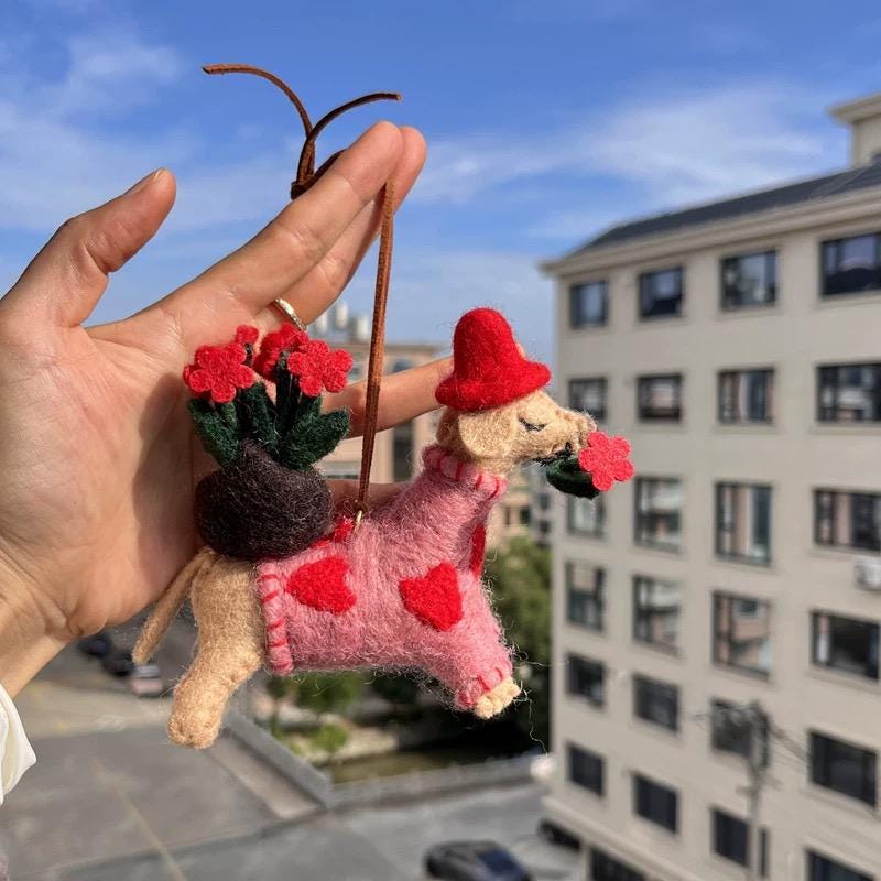 Handcraft Dog Keychain with Flowers, Handmade Felt Dog Charm, Cute Puppy Bag Pendant, Car Rear Mirror Hanging Ornament, Romantic Gift