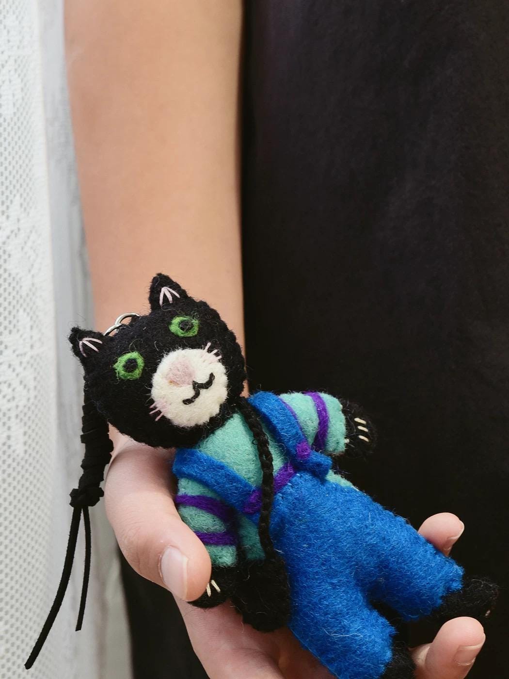 Japanese Black Cat Keychain, Handmade Felt Charm, Aesthetic Animal Keyring, Car Rear Mirror Hanging Ornament, Gift for Cat Lover