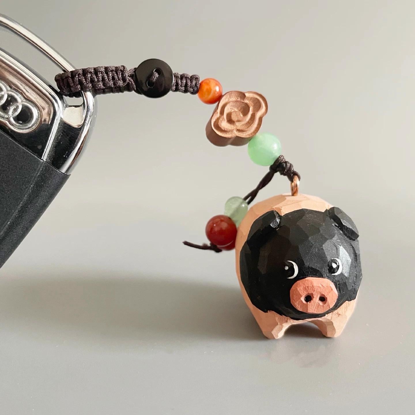 Japanese Style Wooden Handmade Pig Keychain, Hand Carved Pig Pendant, Cute Pig Bag Charm, Mini Animal Keyring Gift