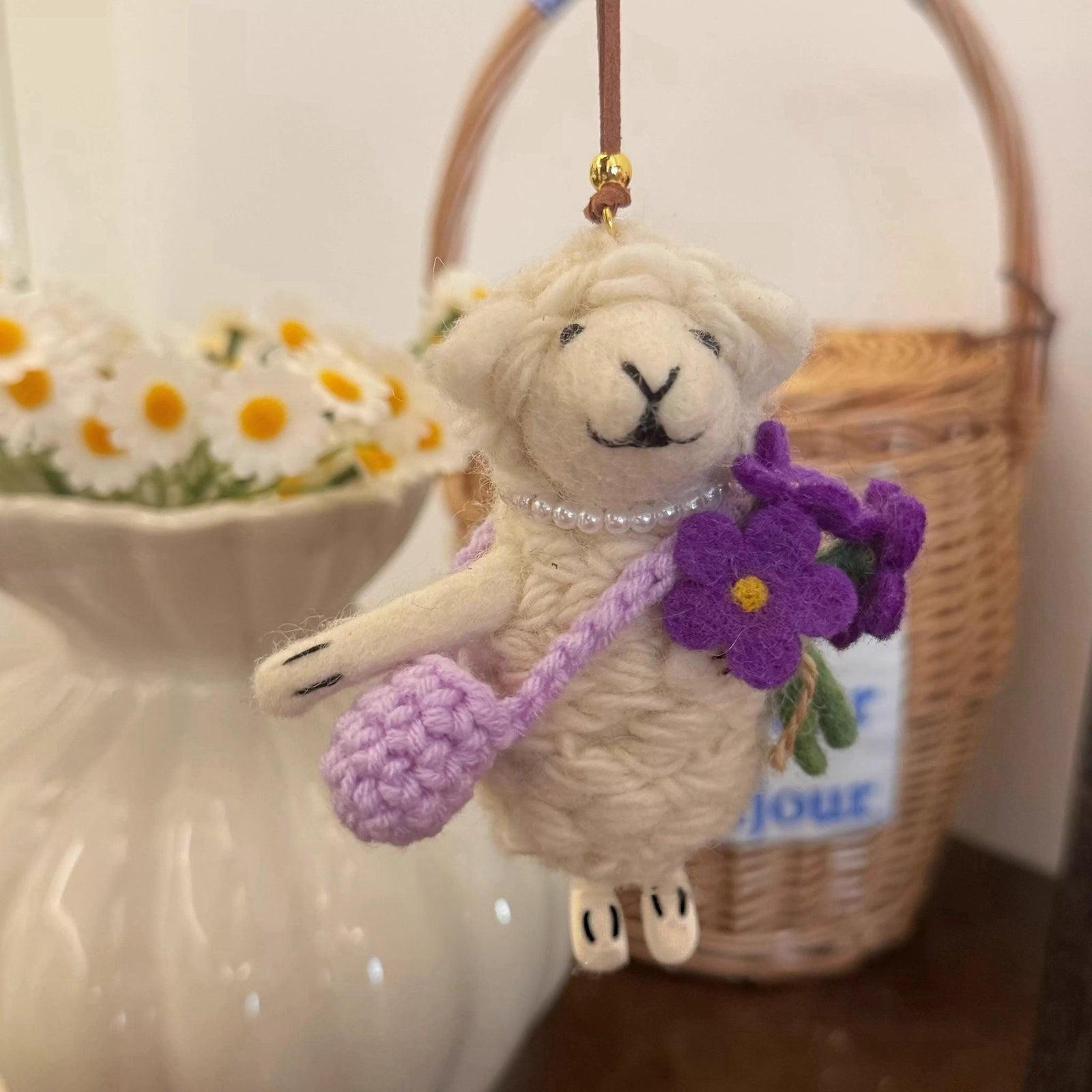 Handmade Lucky Lamb Wool Felt Pendant, Sheep Bag Charm, Cute Animal Keychain, Needle Felt Hanging Ornament, Gift for Animal Lovers