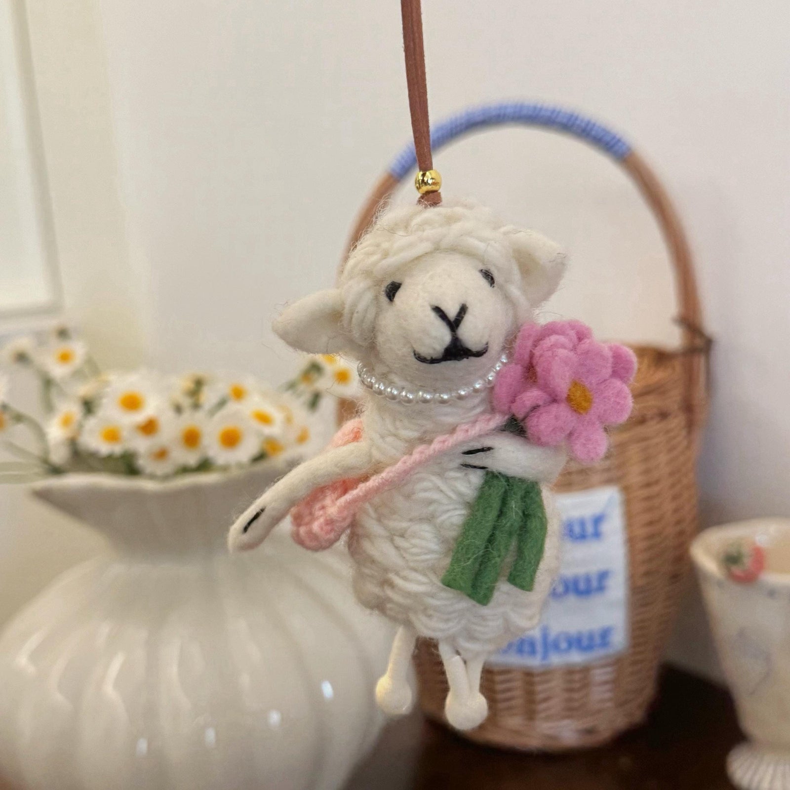 Japanese Handmade Style Lucky Lamb Wool Felt Pendant, Sheep Bag Charm, Pink Flower Lamb Keychain, Cute Animal Hanging Ornament Gift