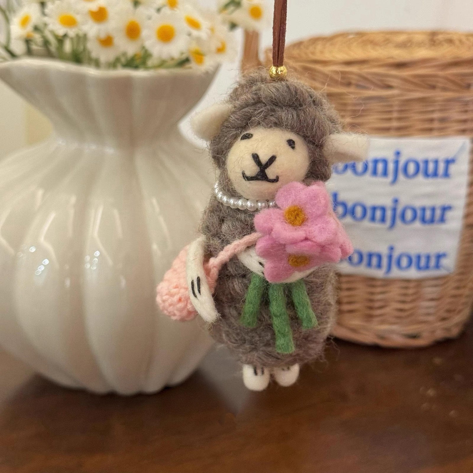 Japanese Style Lucky Gray Lamb Wool Felt Pendant, Handmade Sheep Bag Charm, Pink Flower Lamb Keychain, Cute Animal Hanging Ornament Gift