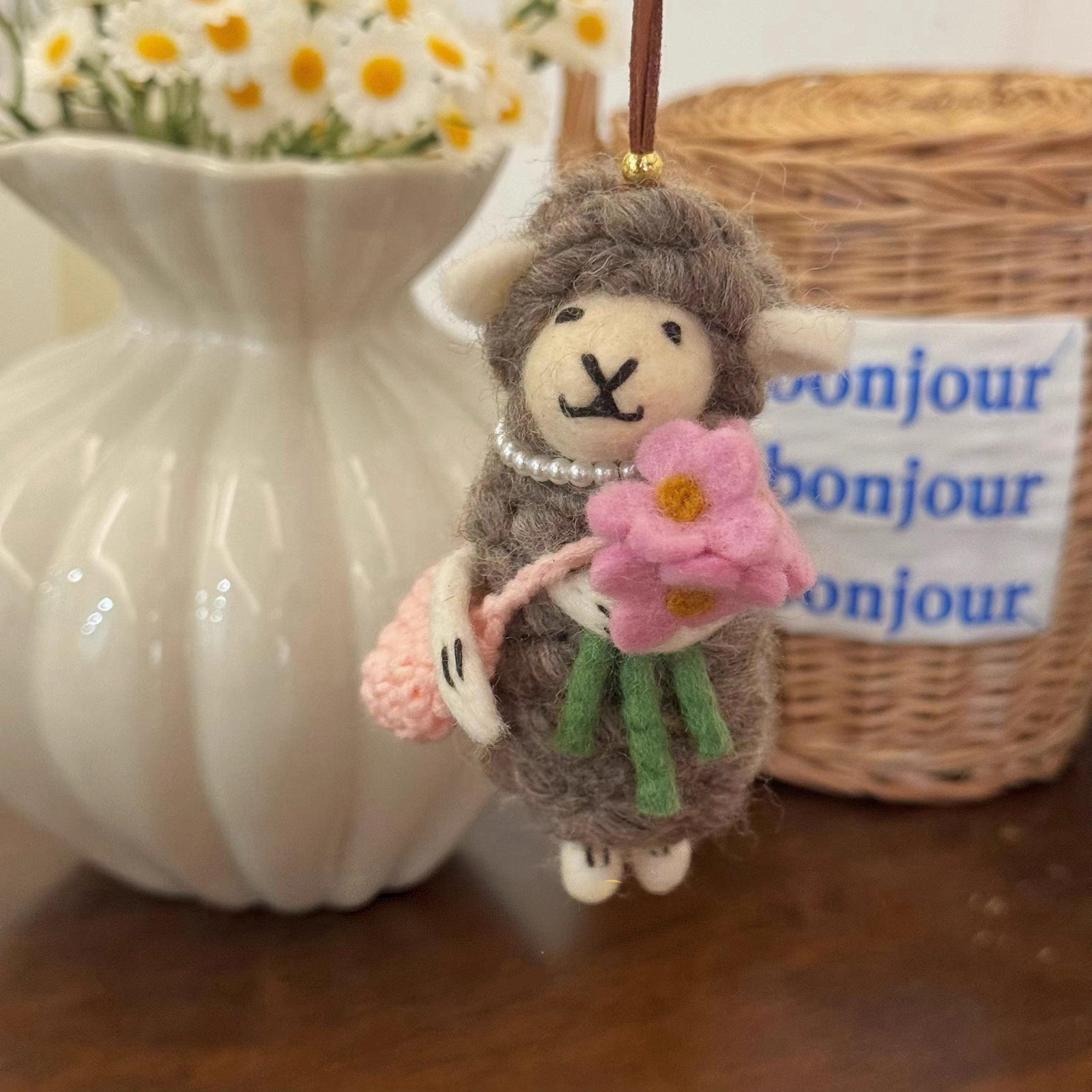 Japanese Style Lucky Gray Lamb Wool Felt Pendant, Handmade Sheep Bag Charm, Pink Flower Lamb Keychain, Cute Animal Hanging Ornament Gift