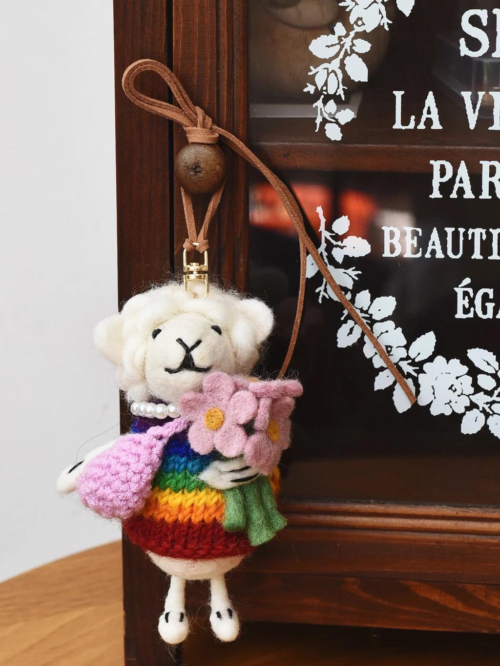 Japanese Style Lucky Rainbow Lamb Wool Felt Pendant, Handmade Sheep Bag Charm, Cute Animal Keychain, Flower Lamb Hanging Ornament Gift