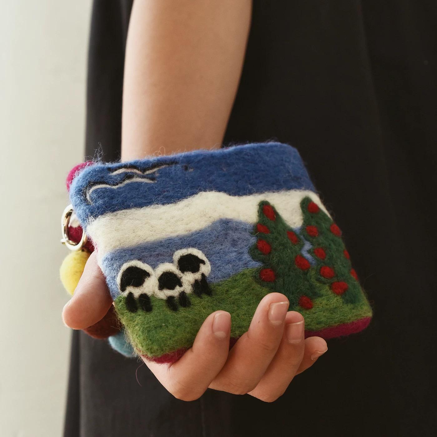 Japanese Style Lucky Felt Coin Purse, Handmade Wool Landscape Pouch with Sheep Scene, Cute Small Wallet, Gift for Her, Wrist Strap Bag