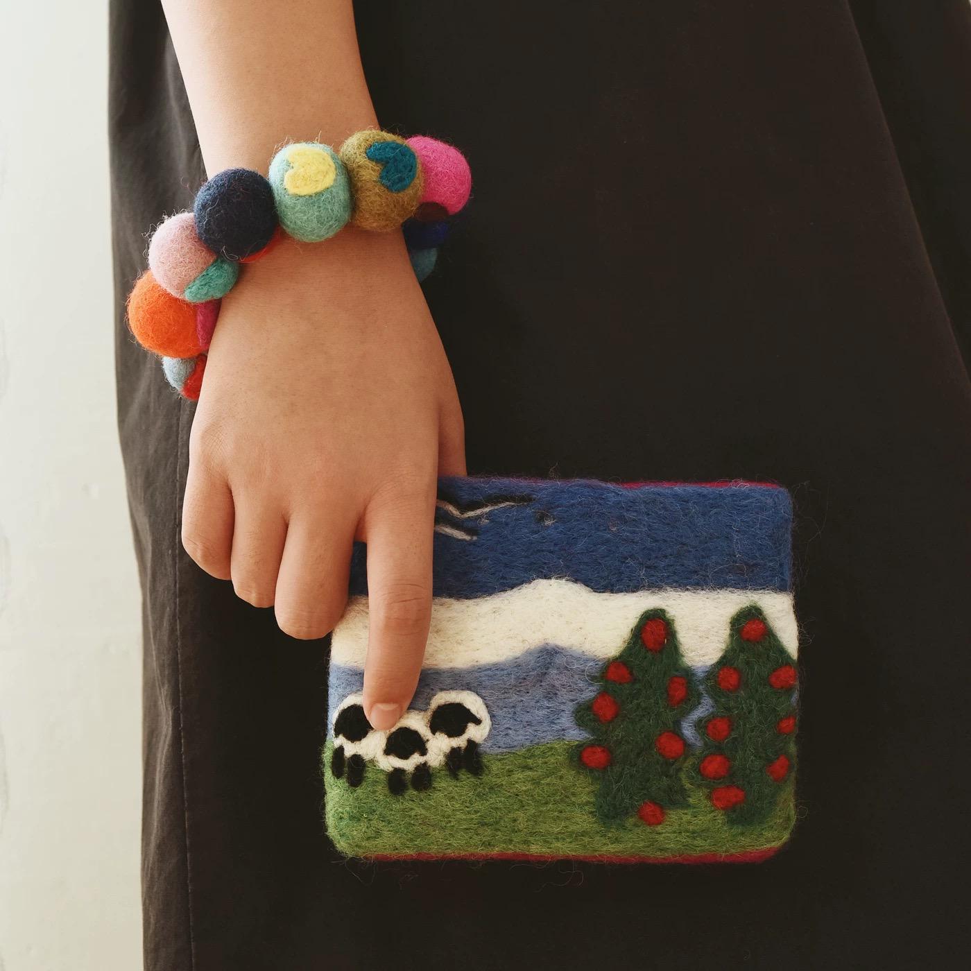 Japanese Style Lucky Felt Coin Purse, Handmade Wool Landscape Pouch with Sheep Scene, Cute Small Wallet, Gift for Her, Wrist Strap Bag