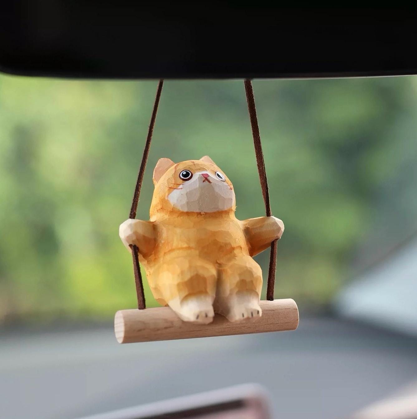 Japanese Style Orange Cat Swing Hanging Ornament, Hand Carved Wooden Cute Cat Charm, Rearview Mirror Decor, Car Hanging Gift