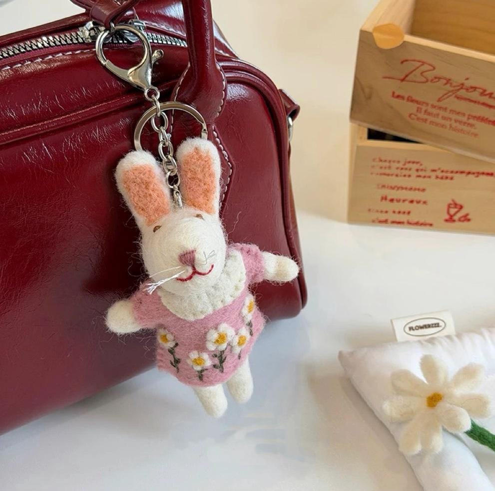 Cute Wool Felt Bunny Keychain, Handmade Rabbit Bag Charm, Floral Dress Bunny Hanging Ornament, Kawaii Animal Pendant Gift, Lucky Bunny Charm