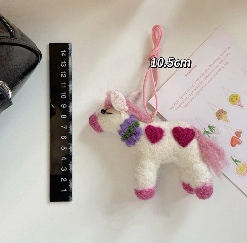 Cute Pink Horse Wool Felt Keychain, Handmade Pony Bag Charm, Heart Pattern Animal Hanging Ornament, Kawaii Horse Pendant, Lucky Gift