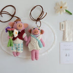 Cute Pig Wool Felt Keychain, Handmade Couple Pig Bag Charm, Wedding Pig Pendant, Kawaii Animal Hanging Ornament, Romantic Gift