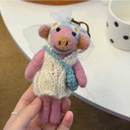 Cute Pig Wool Felt Keychain, Handmade Couple Pig Bag Charm, Wedding Pig Pendant, Kawaii Animal Hanging Ornament, Romantic Gift