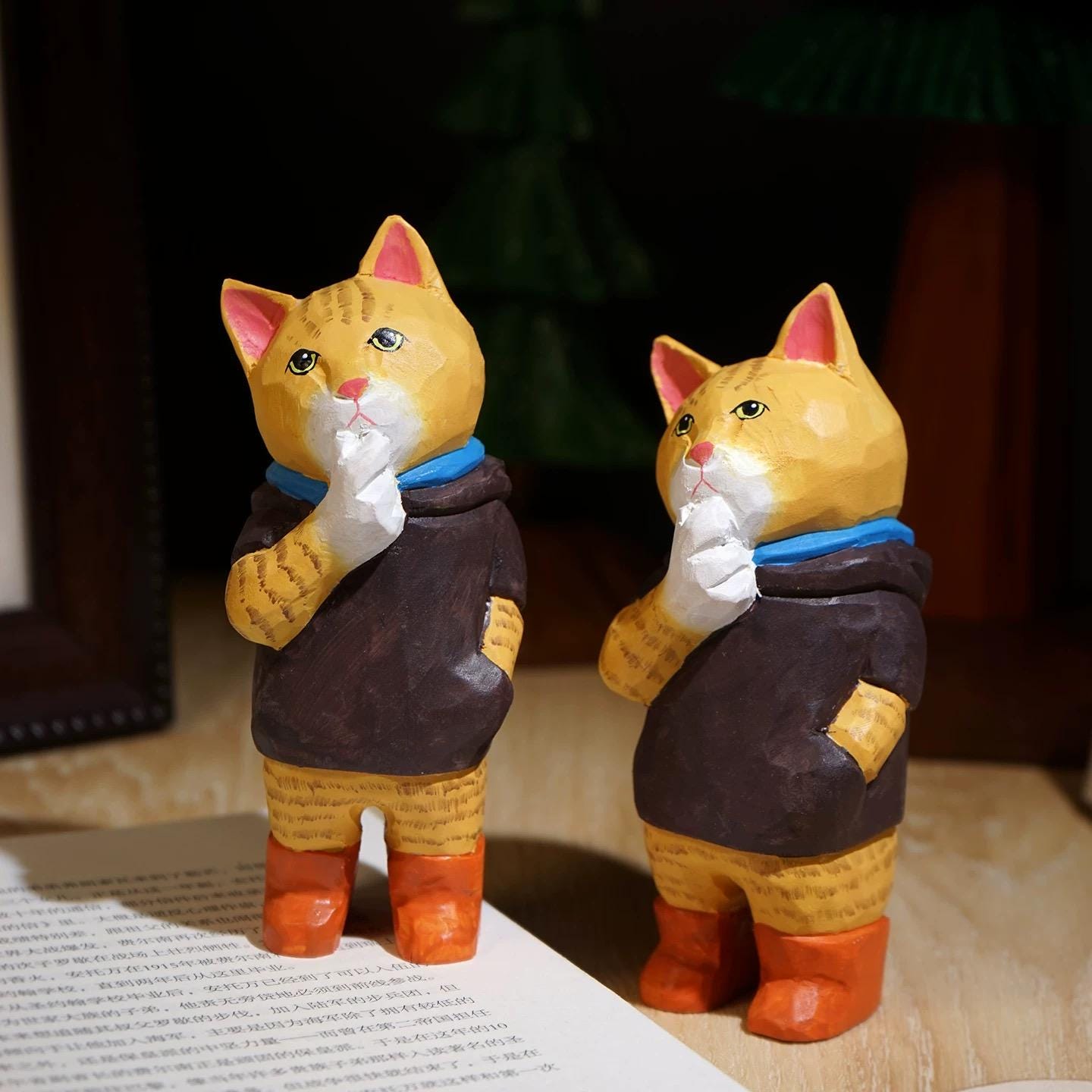 Japanese Style Wooden Cat Figurine, Hand Carved Vintage Cat Desk Decor, Wood Animal Sculpture, Cute Handmade Office Ornament, Lucky Gift