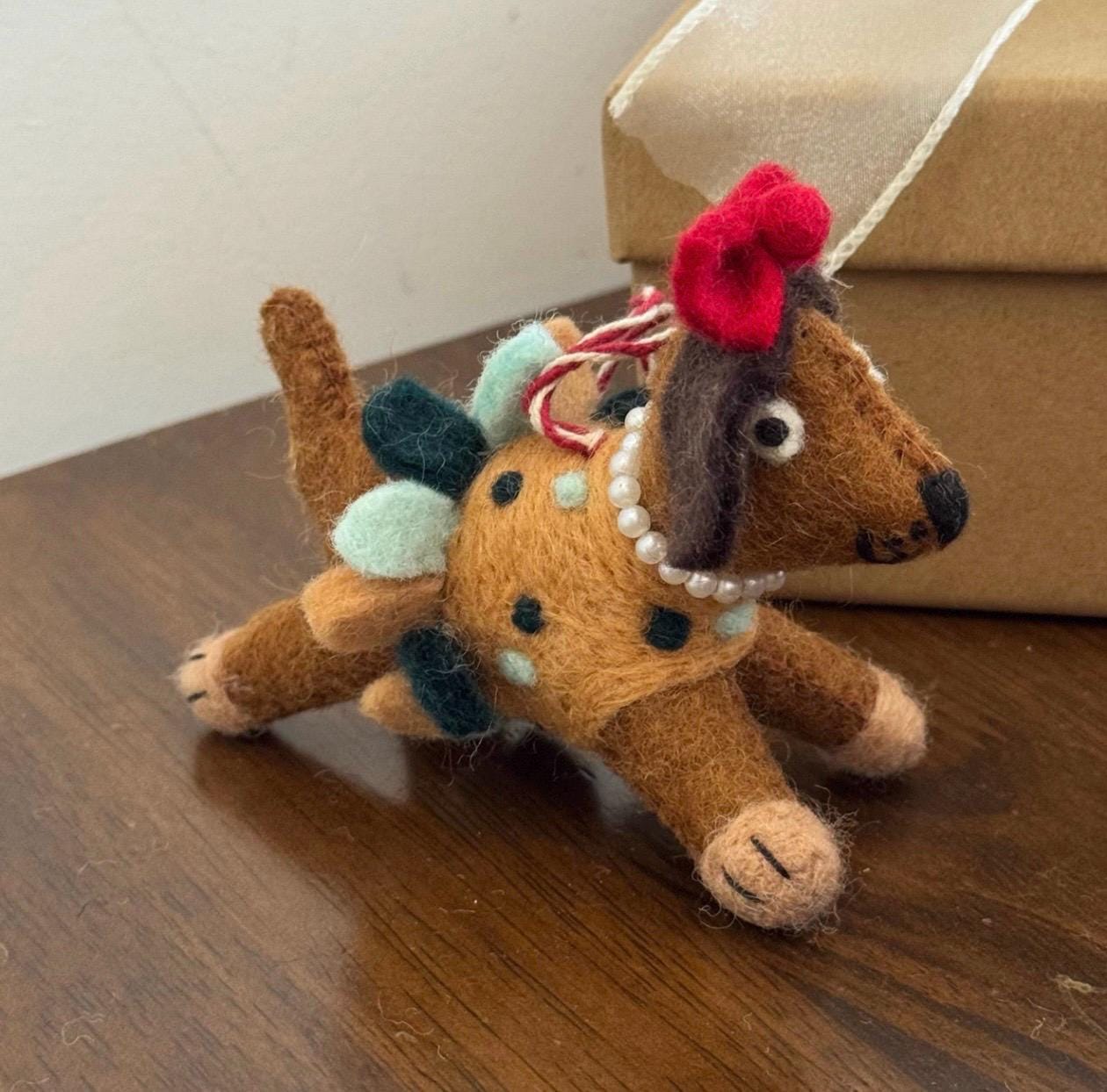 Nepal Handmade Wool Felt Polka Dot Dog Bag Charm, Cute Puppy Keychain Pendant, Animal Hanging Ornament, Backpack Charm, Lucky Gift