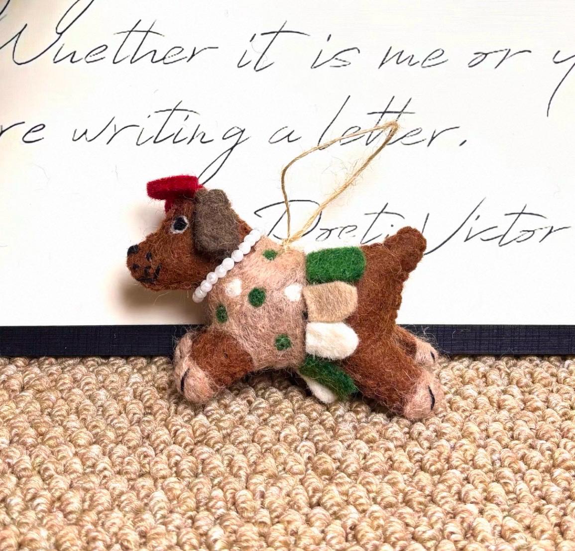Nepal Handmade Wool Felt Polka Dot Dog Bag Charm, Cute Puppy Keychain Pendant, Animal Hanging Ornament, Backpack Charm, Lucky Gift