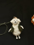 Handmade Wool Felt Lamb Bag Charm, White Sheep Keychain Pendant, Cute Animal Hanging Ornament, Soft Backpack Charm, Gift for Her
