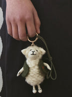 Handmade Wool Felt Lamb Bag Charm, White Sheep Keychain Pendant, Cute Animal Hanging Ornament, Soft Backpack Charm, Gift for Her