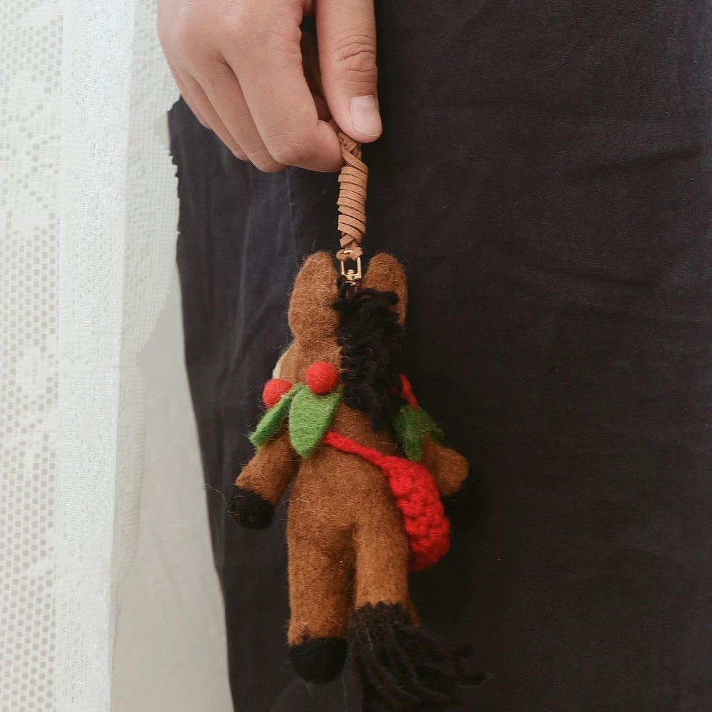Japanese Style Felt Horse Pendant, Handmade Wool Horse Bag Charm, Cute Lucky Pony Keychain, Animal Purse Charm, Car Hanging Ornament Gift