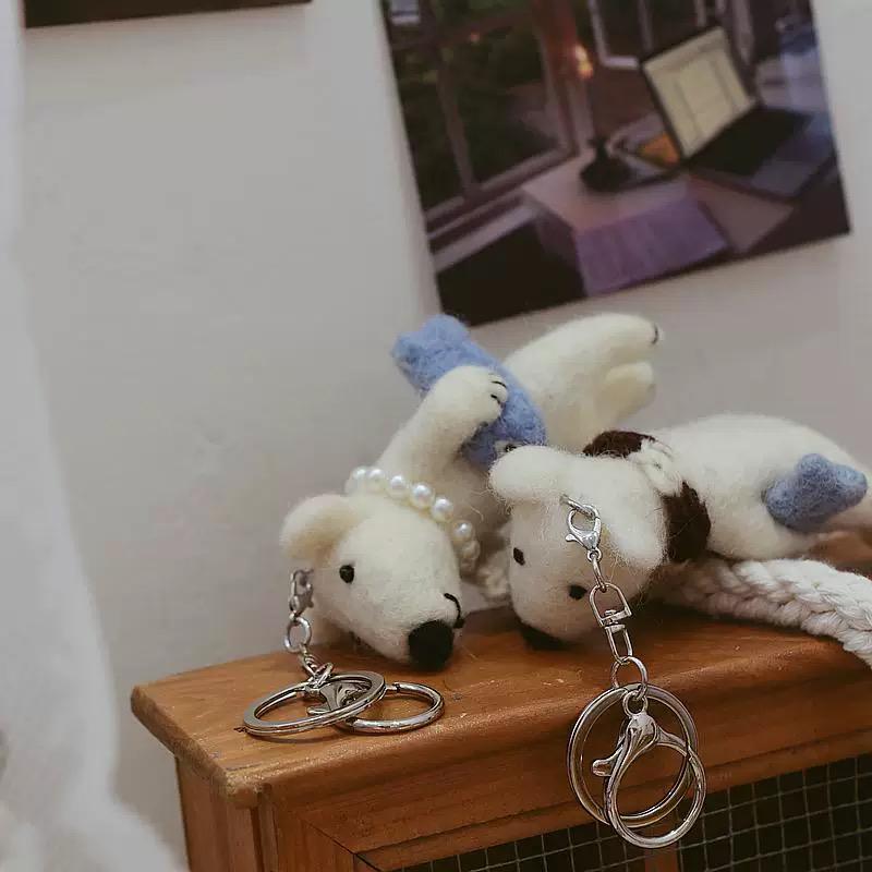 Japanese Style Pearl Polar Bear Pendant, Handmade Wool Felt Polar Bear Keychain, Needle Felt Bear Bag Charm, Cute Animal Hanging Ornament