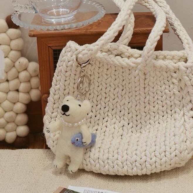 Japanese Style Pearl Polar Bear Pendant, Handmade Wool Felt Polar Bear Keychain, Needle Felt Bear Bag Charm, Cute Animal Hanging Ornament
