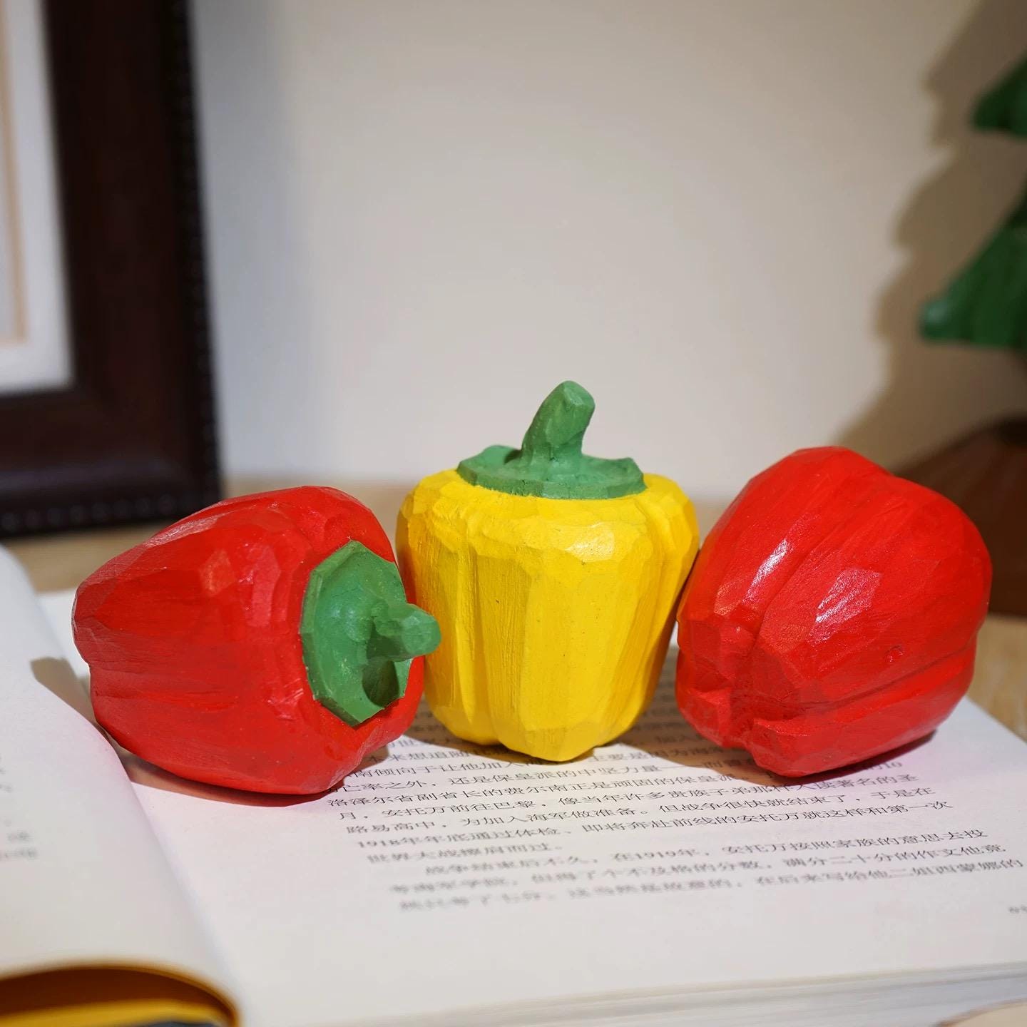Japanese Wooden Pepper Figurine, Mini Red or Yellow Bell Pepper Decor, Hand Carved Linden Wood Vegetable Statue, Kitchen Gift
