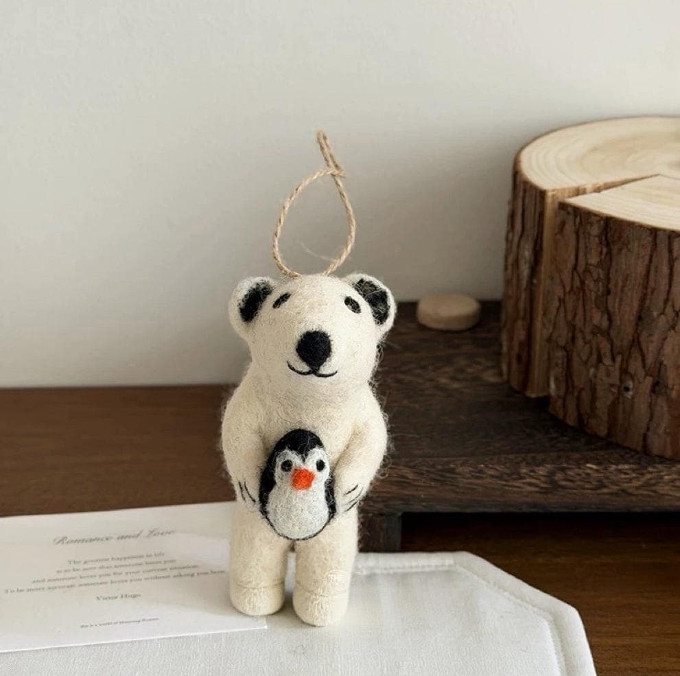 Japanese Style Polar Bear Penguin Pendant, Handmade Wool Felt Keychain, Cute Bag Charm Animal Ornament, Gift Idea