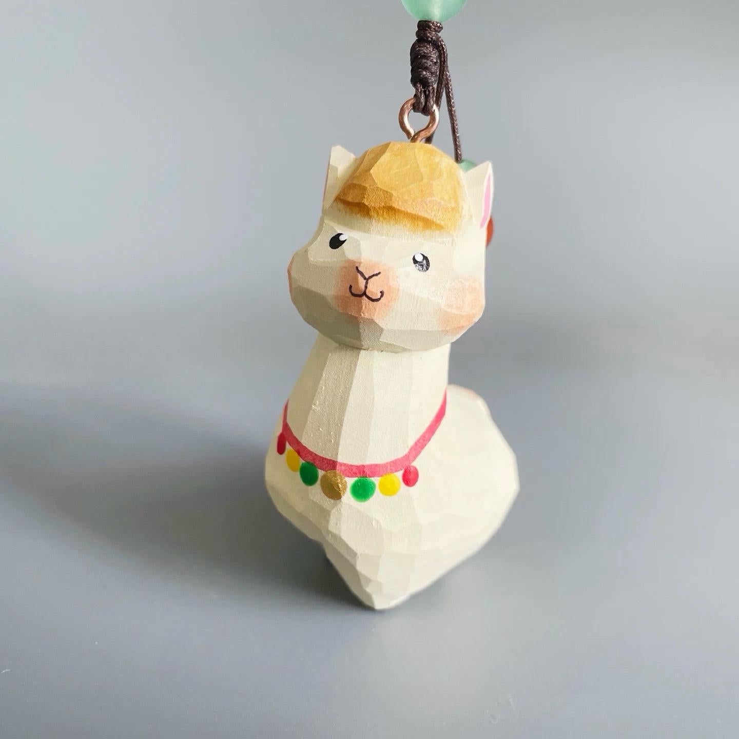 Hand Carved Wooden Alpaca Keychain, Cute Llama Bag Charm, Animal Pendant, Lucky Gift, Rearview Mirror Ornament