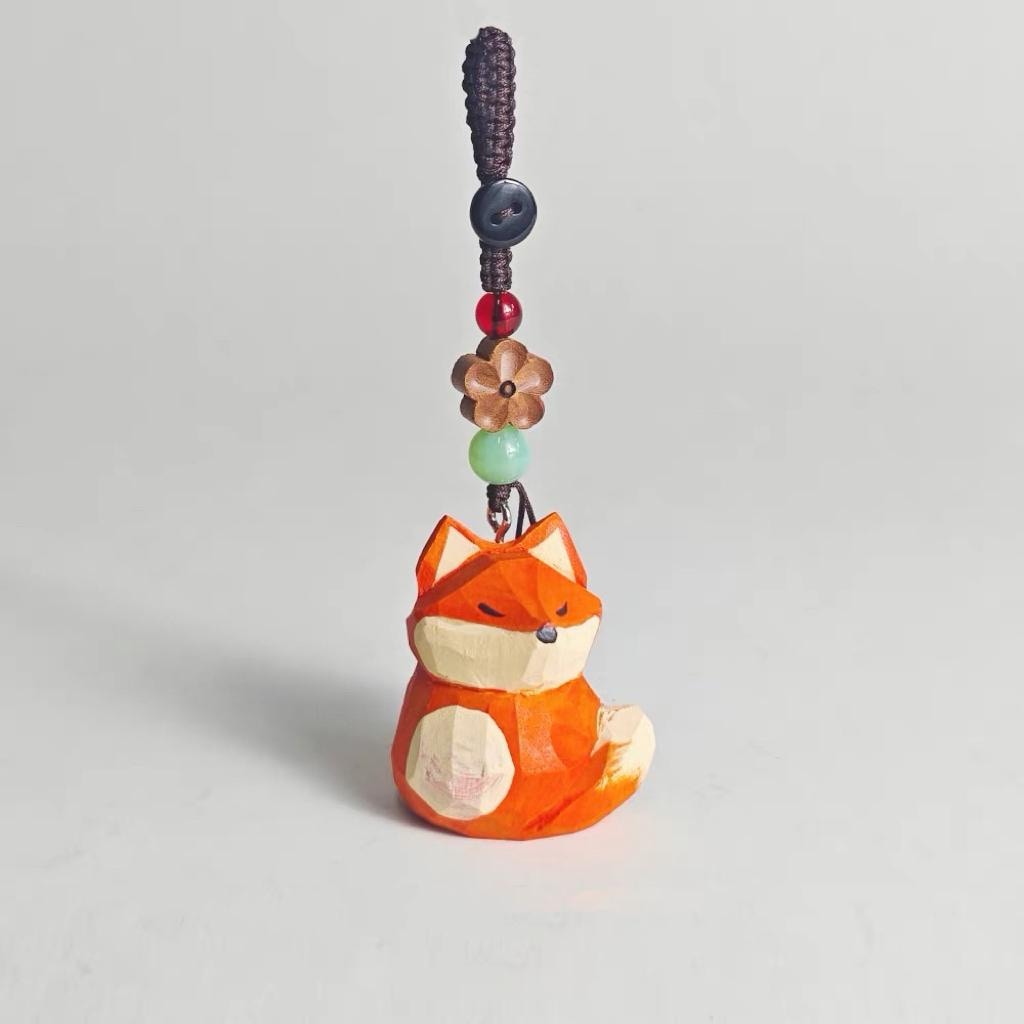 Hand Carved Wooden Fox Keychain, Cute Fox Bag Charm, Animal Pendant, Backpack Charm, Japanese Style Gift, 4 cm