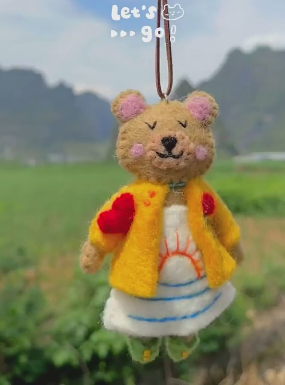 Japanese Style Handmade Wool Felt Bear Pendant, Cute Bear Bag Charm, Animal Keychain, Backpack Hanging Ornament, Kawaii Gift, Lucky Charm