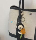 Cute Wool Felt Sheep Keychain, Handmade Lamb Bag Charm, Black Sheep Holding Flower Pendant, Kawaii Animal Hanging Ornament, Lucky Gift