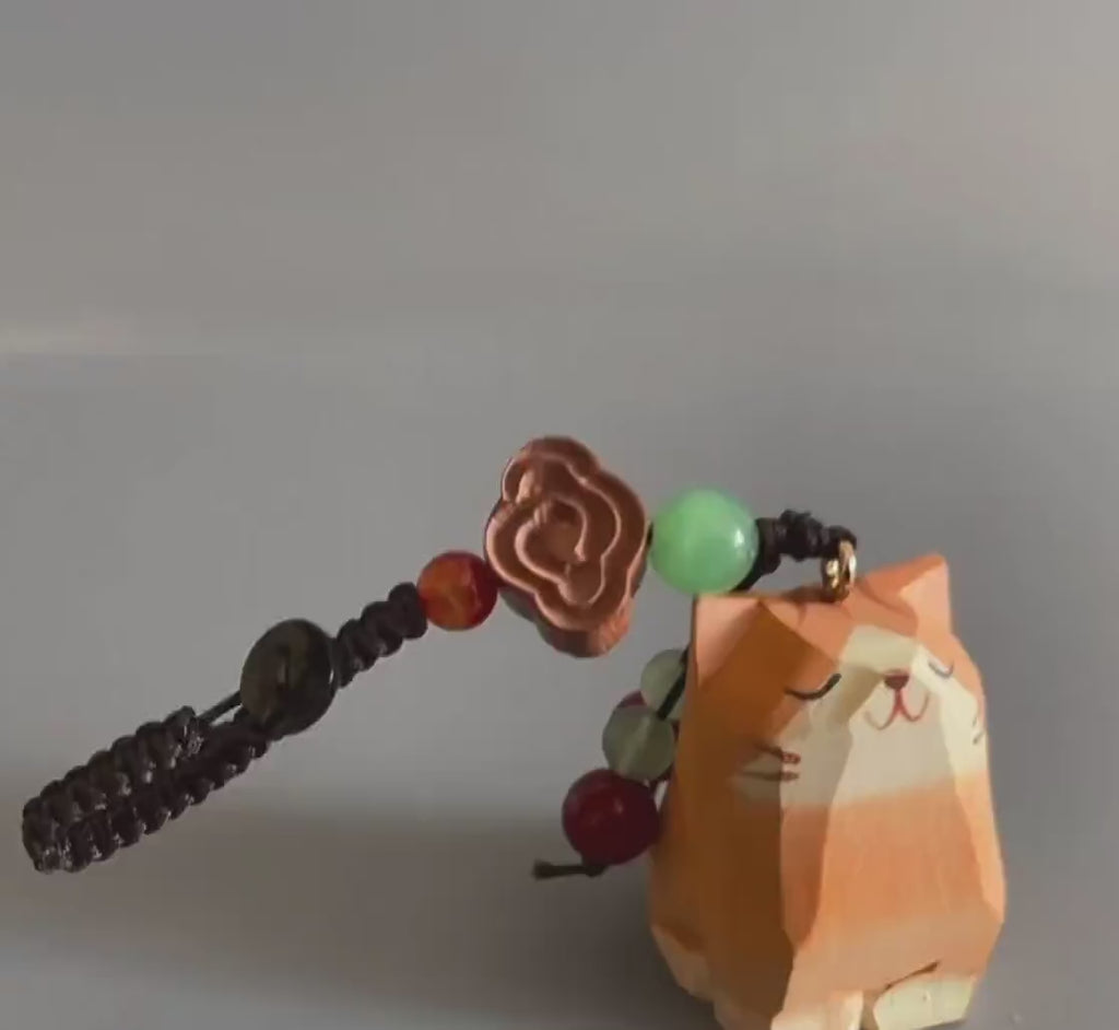 Japanese Style Wooden Cat Pendant, Hand Carved Lucky Cloud Cat Keychain, Cute Cat Bag Charm, Phone Charm, Animal Keychain Gift