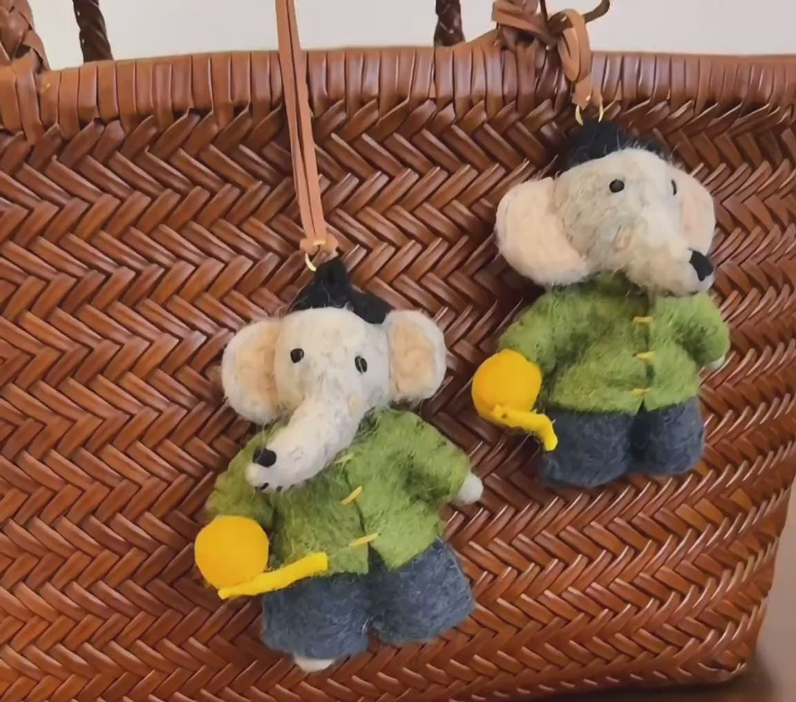 Japanese Style Lucky Felt Elephant Pendant, Handmade Wool Felt Elephant Bag Charm, Cute Animal Keychain, Elephant Hanging Ornament Gift