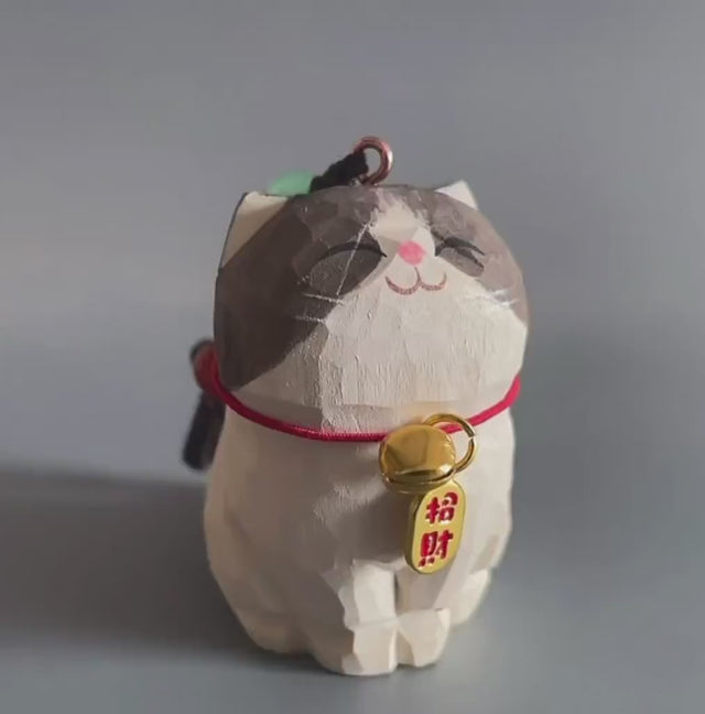 Japanese Wooden British Shorthair Cat Keychain, Hand Carved Lucky Cat Pendant, Chubby Kitty Bag Charm, Animal Keyring, Gift for Cat Lovers